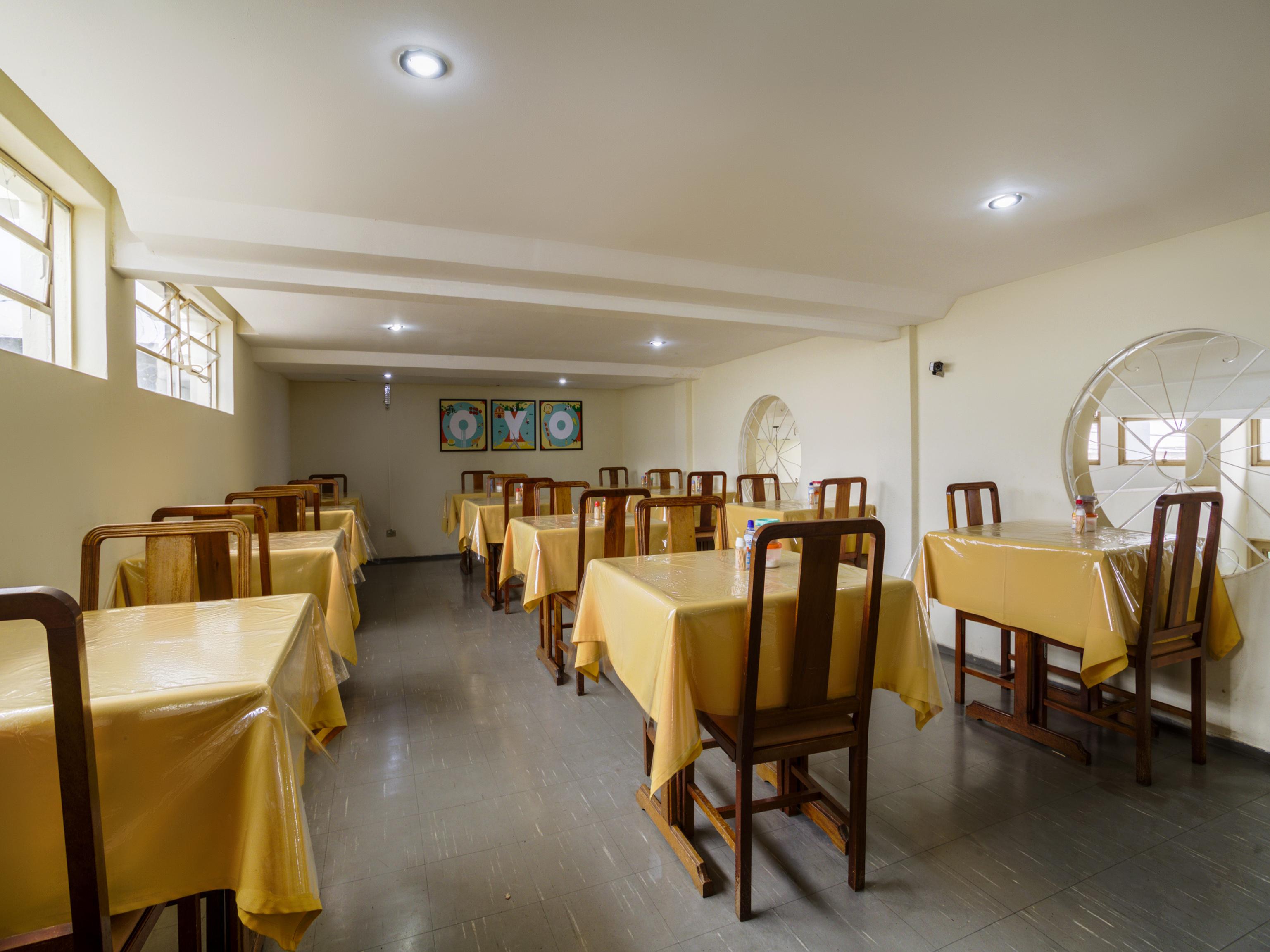 Hotel La Rocca, Гояния Екстериор снимка