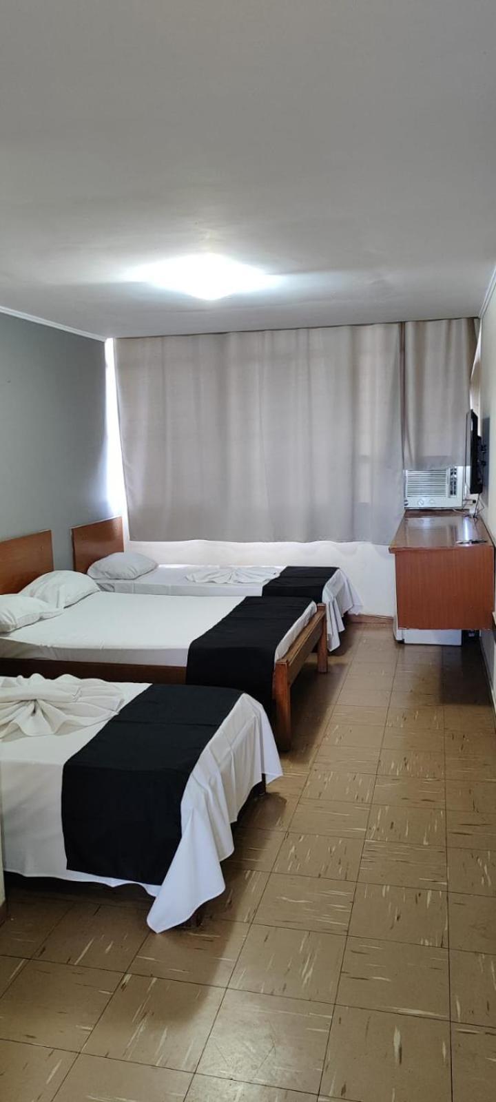 Hotel La Rocca, Гояния Екстериор снимка