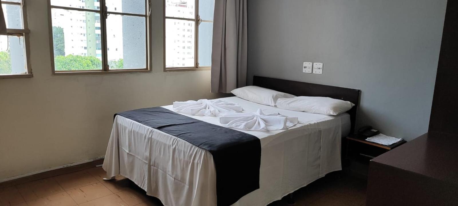Hotel La Rocca, Гояния Екстериор снимка