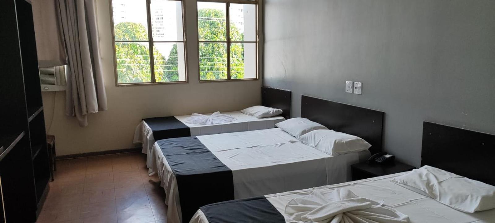 Hotel La Rocca, Гояния Екстериор снимка