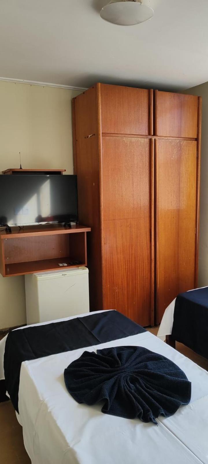 Hotel La Rocca, Гояния Екстериор снимка