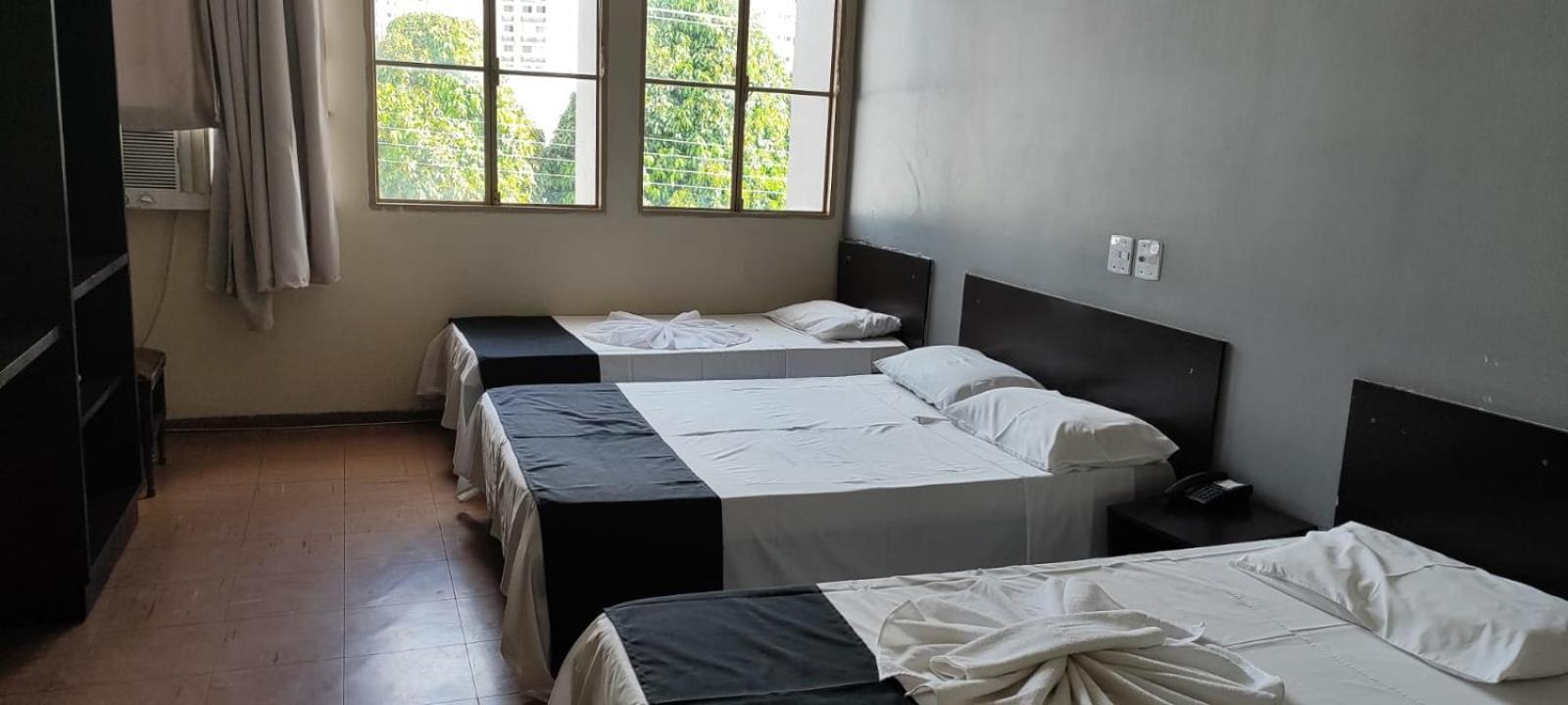 Hotel La Rocca, Гояния Екстериор снимка