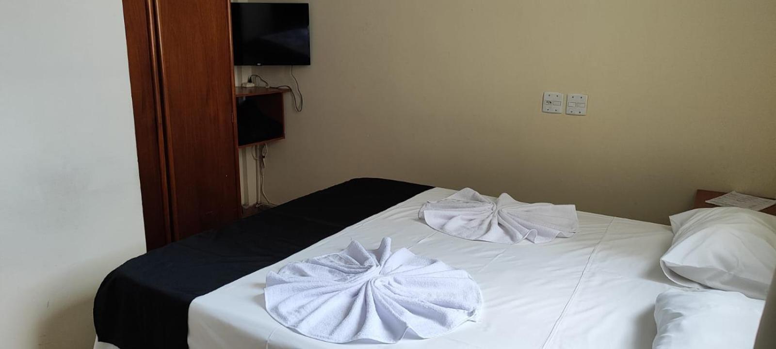 Hotel La Rocca, Гояния Екстериор снимка
